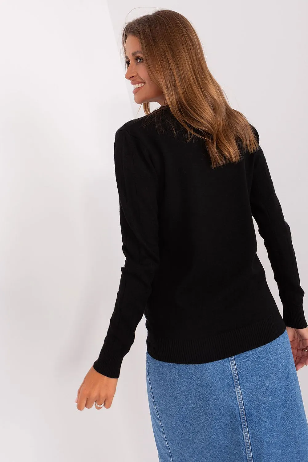 AT Women's European Sweater with Textured Pattern