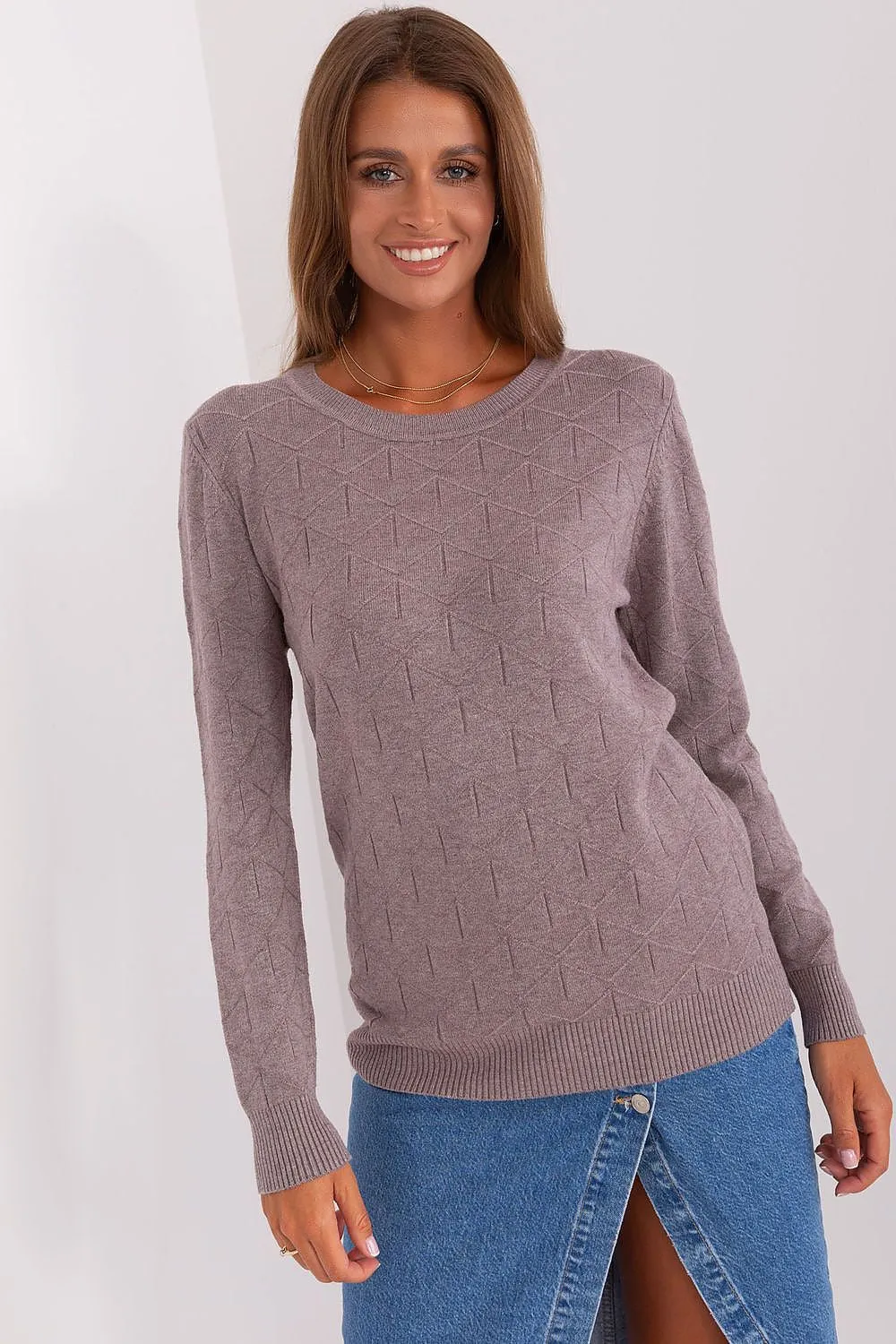 AT Women's European Sweater with Textured Pattern