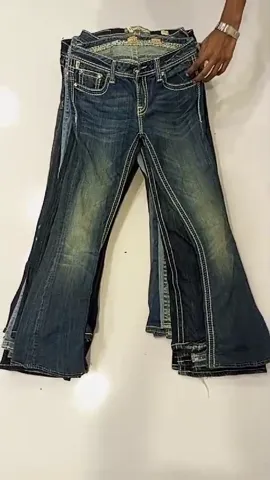 Flared/Bootcut Jeans