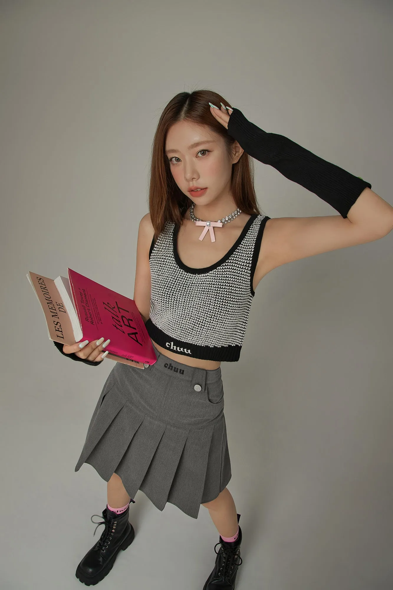 Logo Band Color Scheme Sleeveless Crop Top