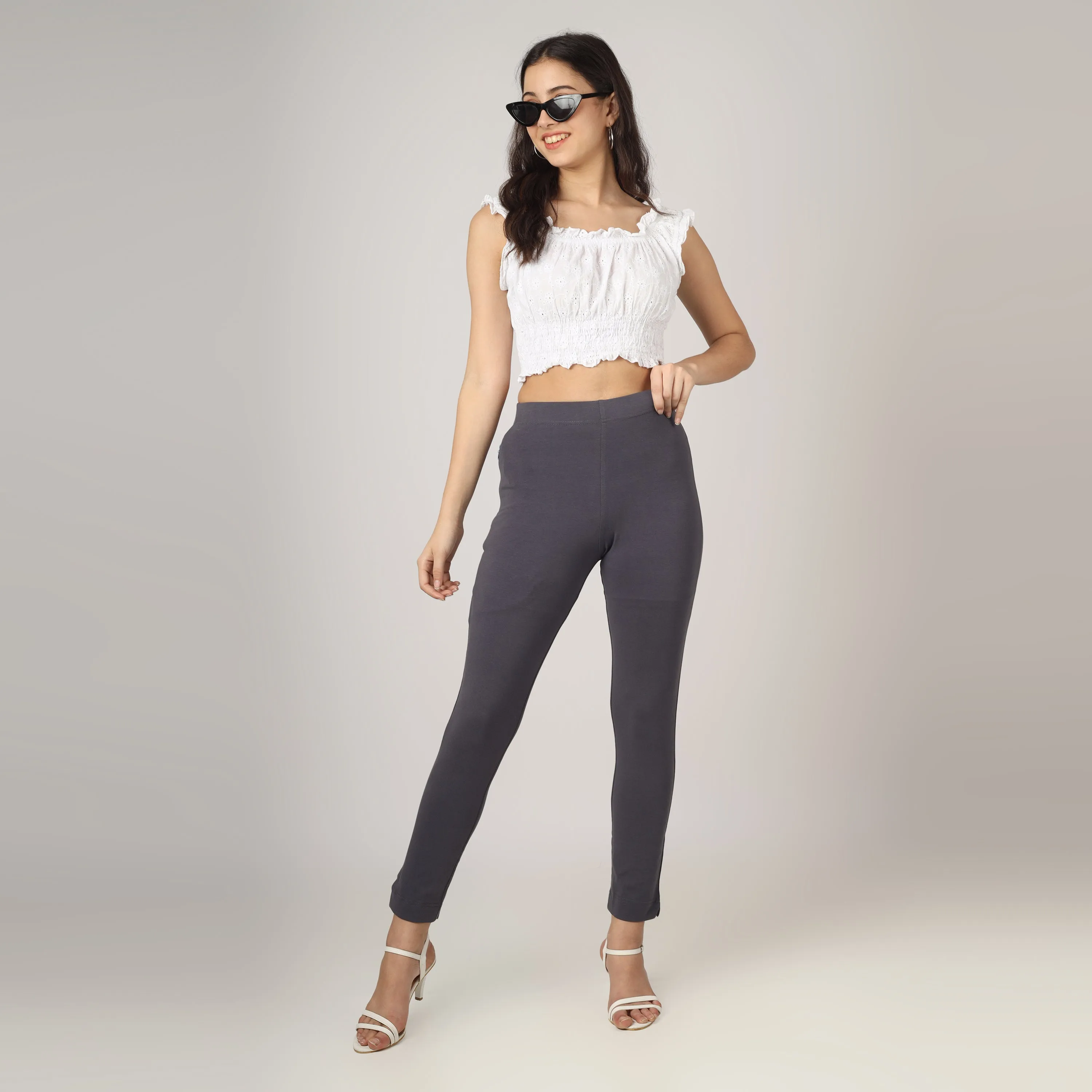 On & On Women Straight Pant