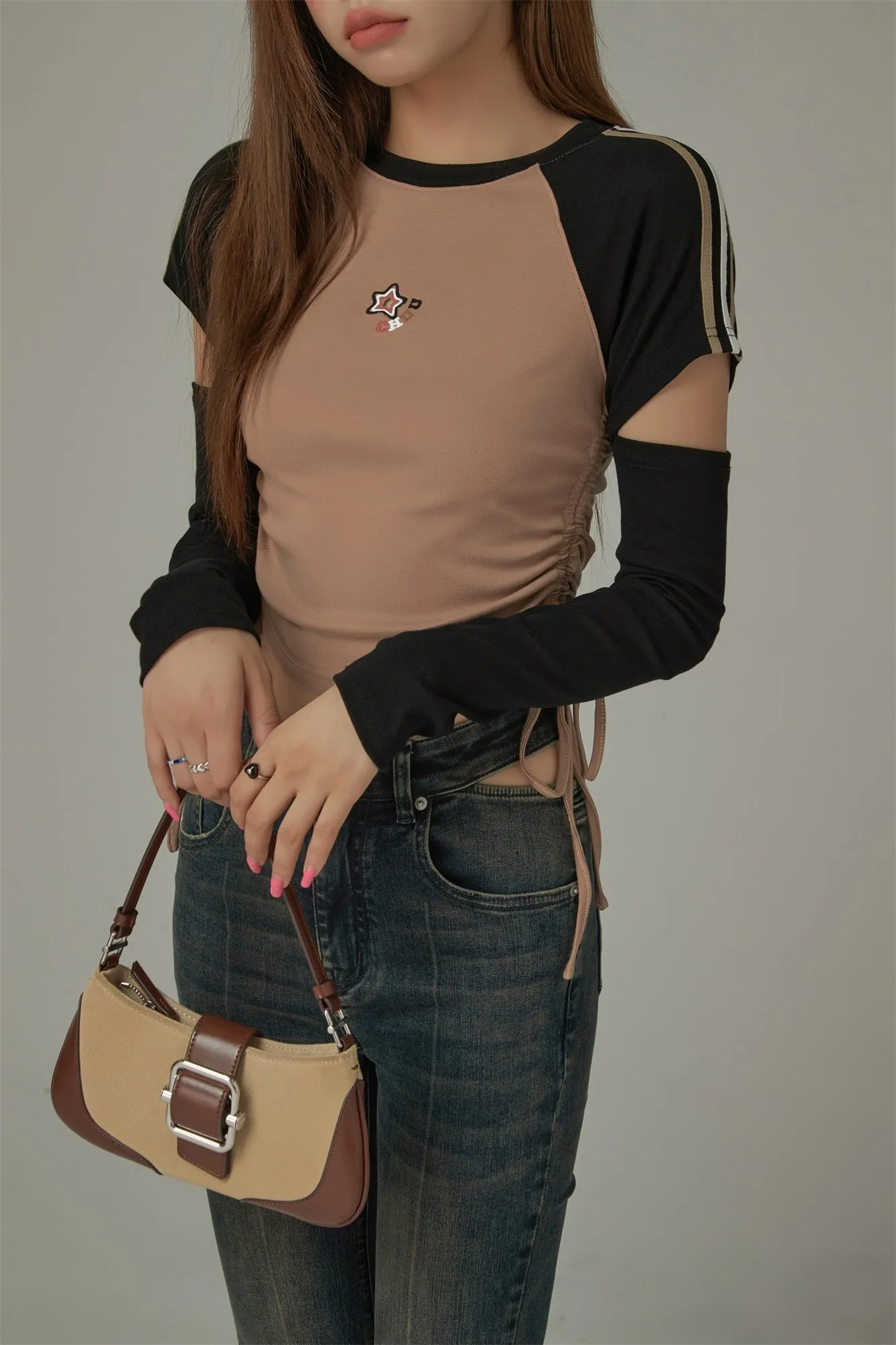 Star Logo Cutout Shirring Waist Long Sleeves Top