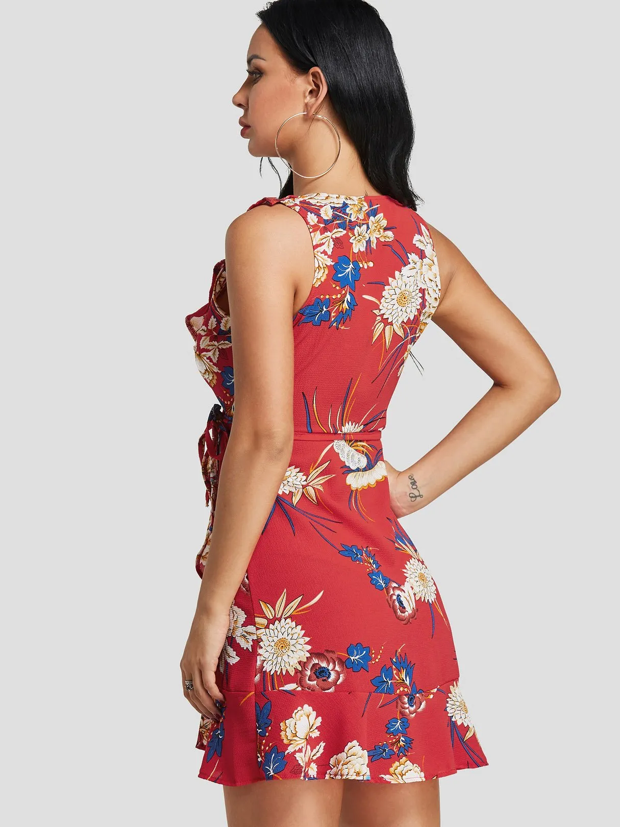 Wholesale Red Deep V Neck Sleeveless Floral Print Belt Wrap Dresses