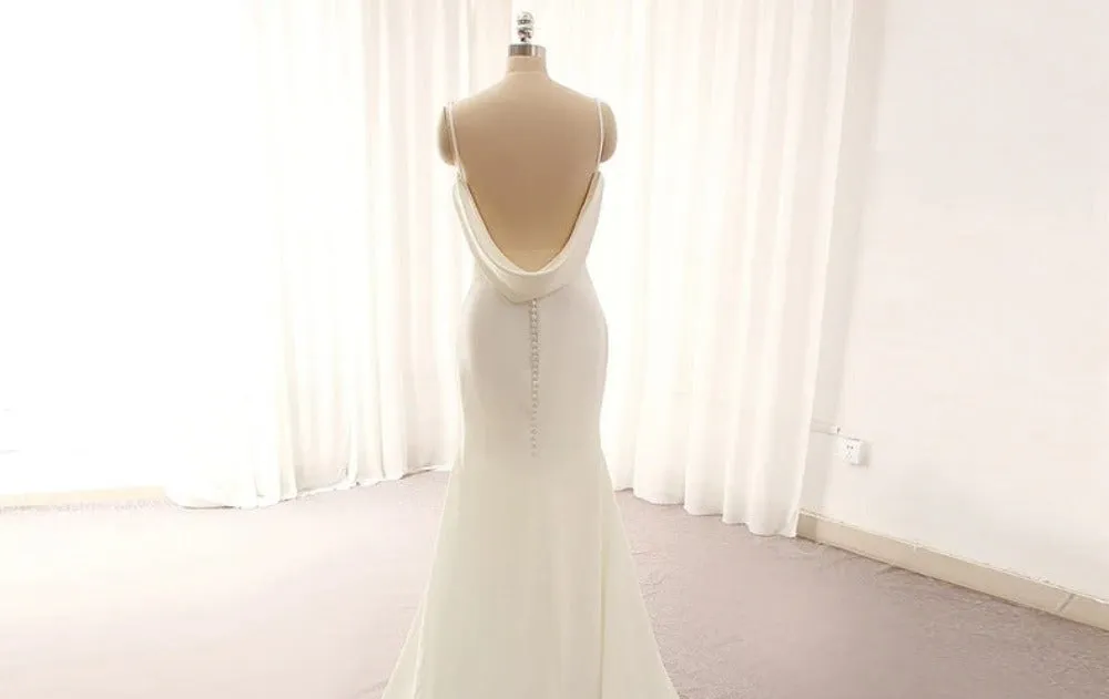 Women's V-Neck Backless Wedding Dress